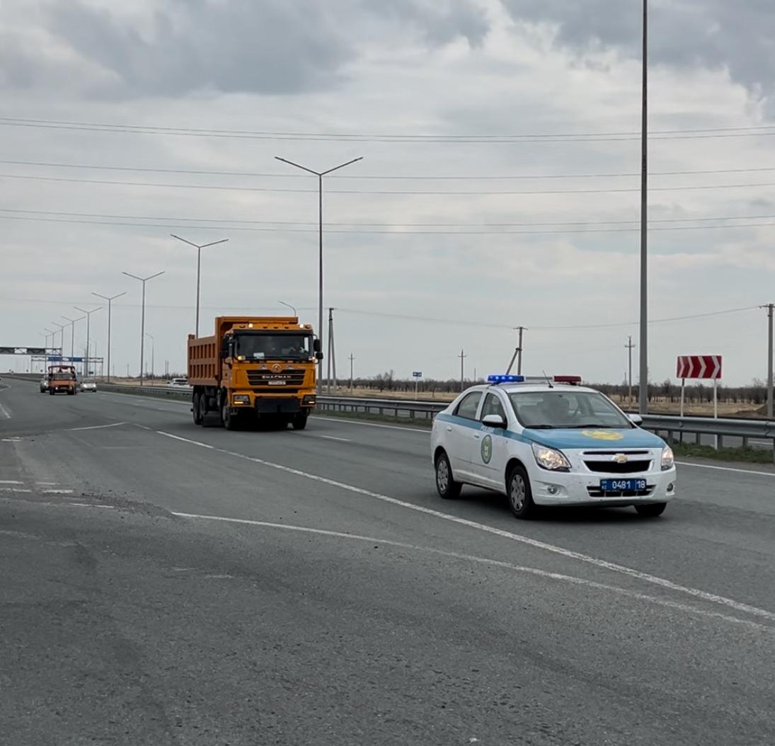 На трассах области Абай обновлено 392 км дорожной разметки