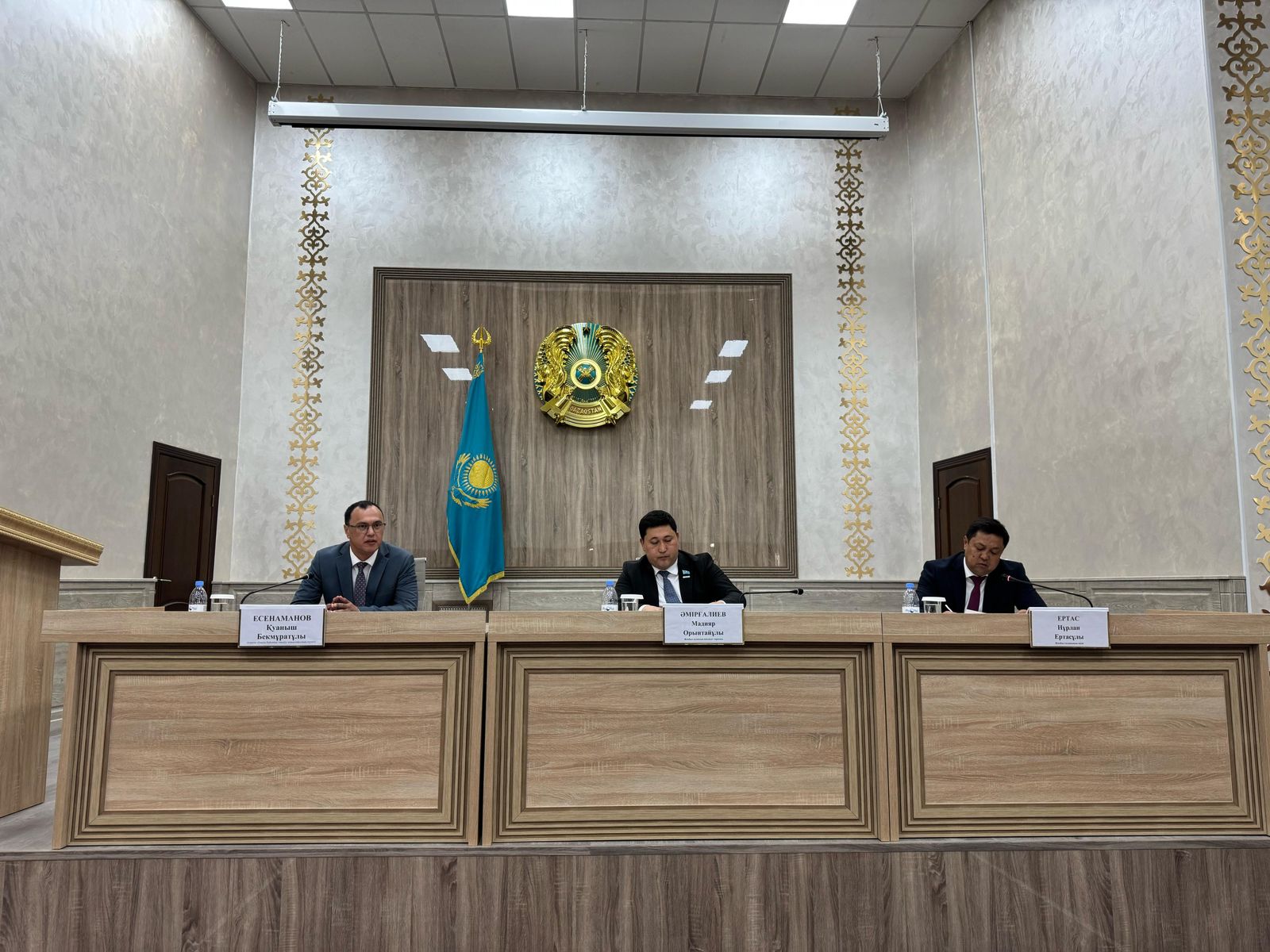 Сегодня состоялась очередная ХХХІІ -я сессия Жамбылского районного маслихата.