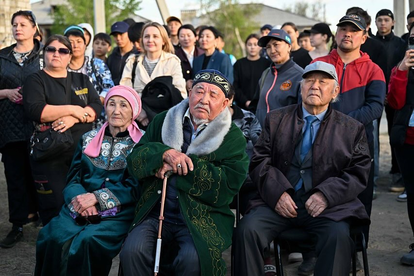 Начато строительство физкультурно-оздоровительных комплексов в поселках Бобровка и Восточный