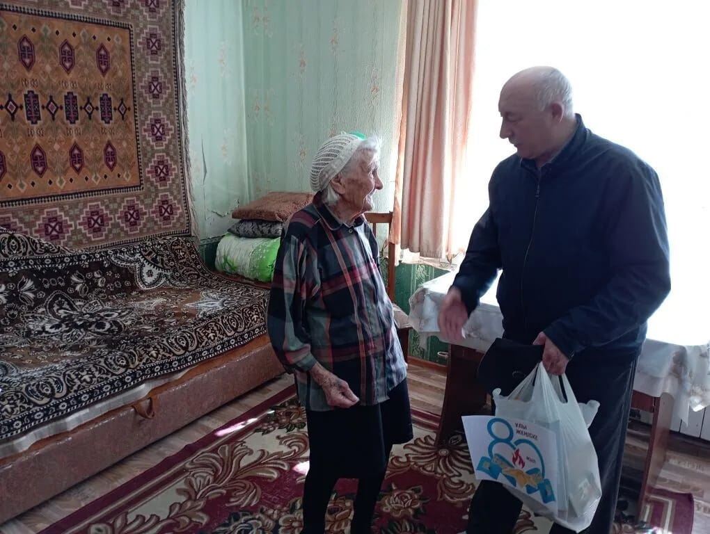 ВКО в городе Риддер поздравили тружеников тыла в рамках акции «Ардағым – ардагерім»