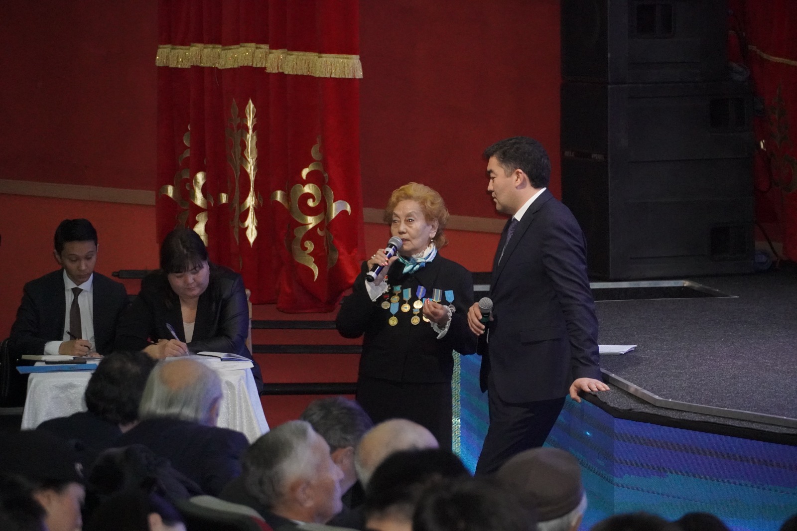 Руководитель управления культуры Абайской области встретился с представителями творческой интеллигенции