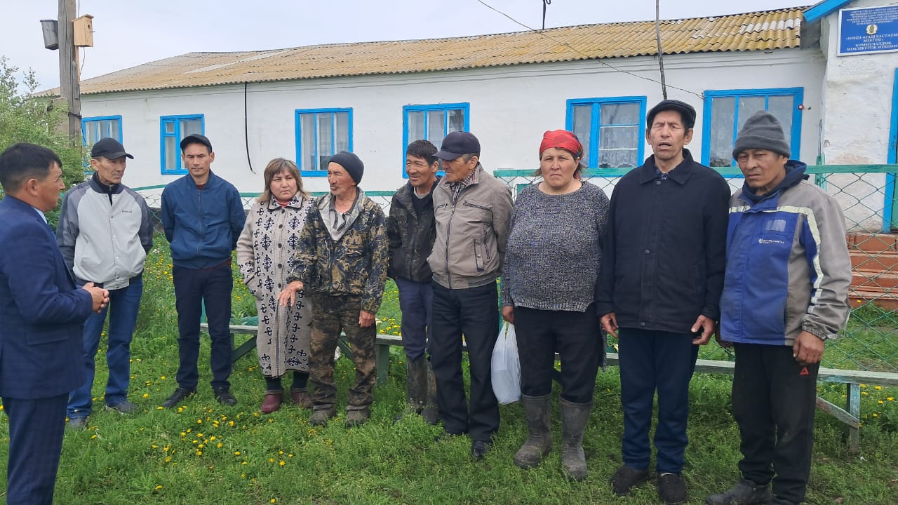 Отчетная встреча акима сельского округа в селе Егиндыагаш
