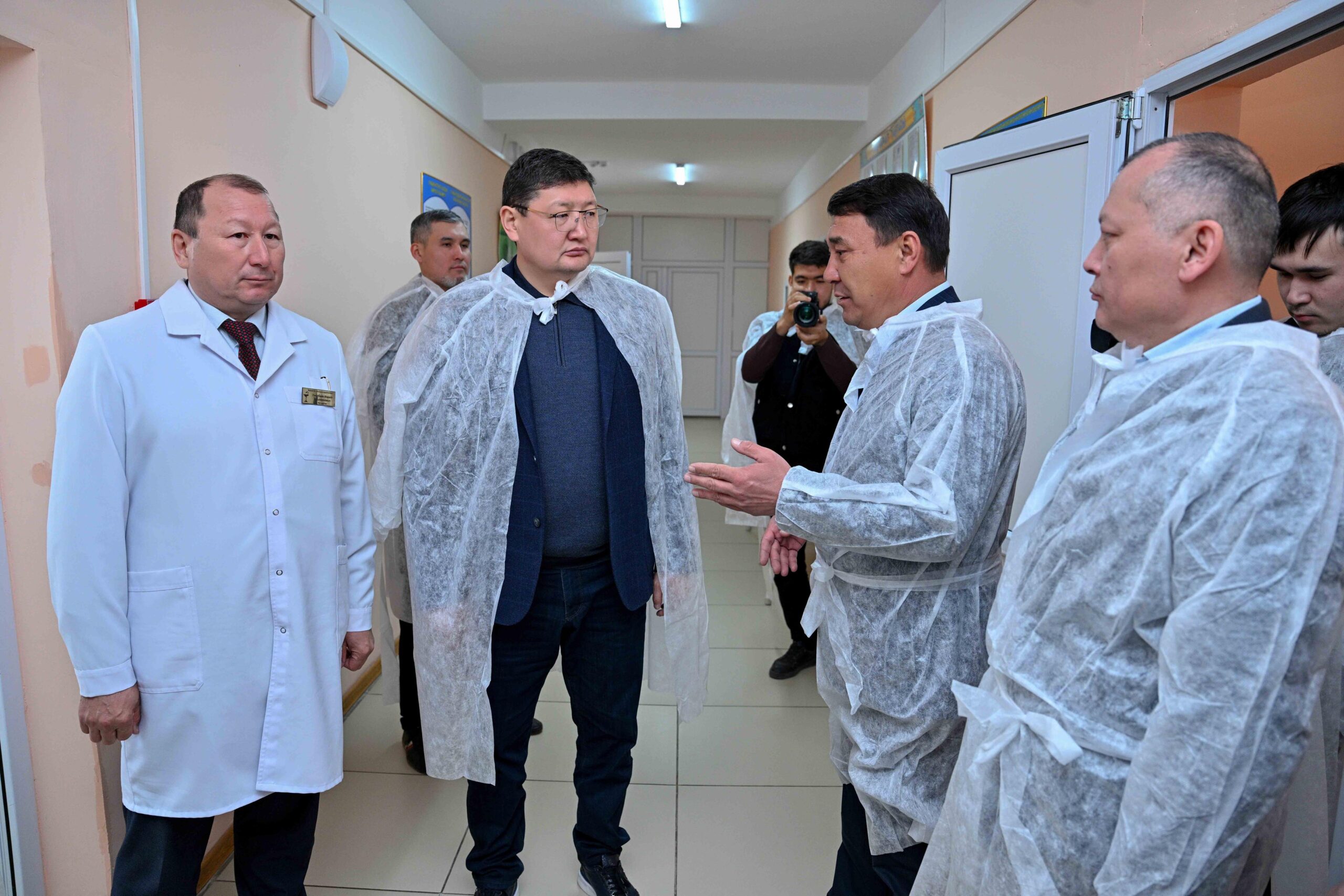Аким области посетил врачебную амбулаторию села Баршатас