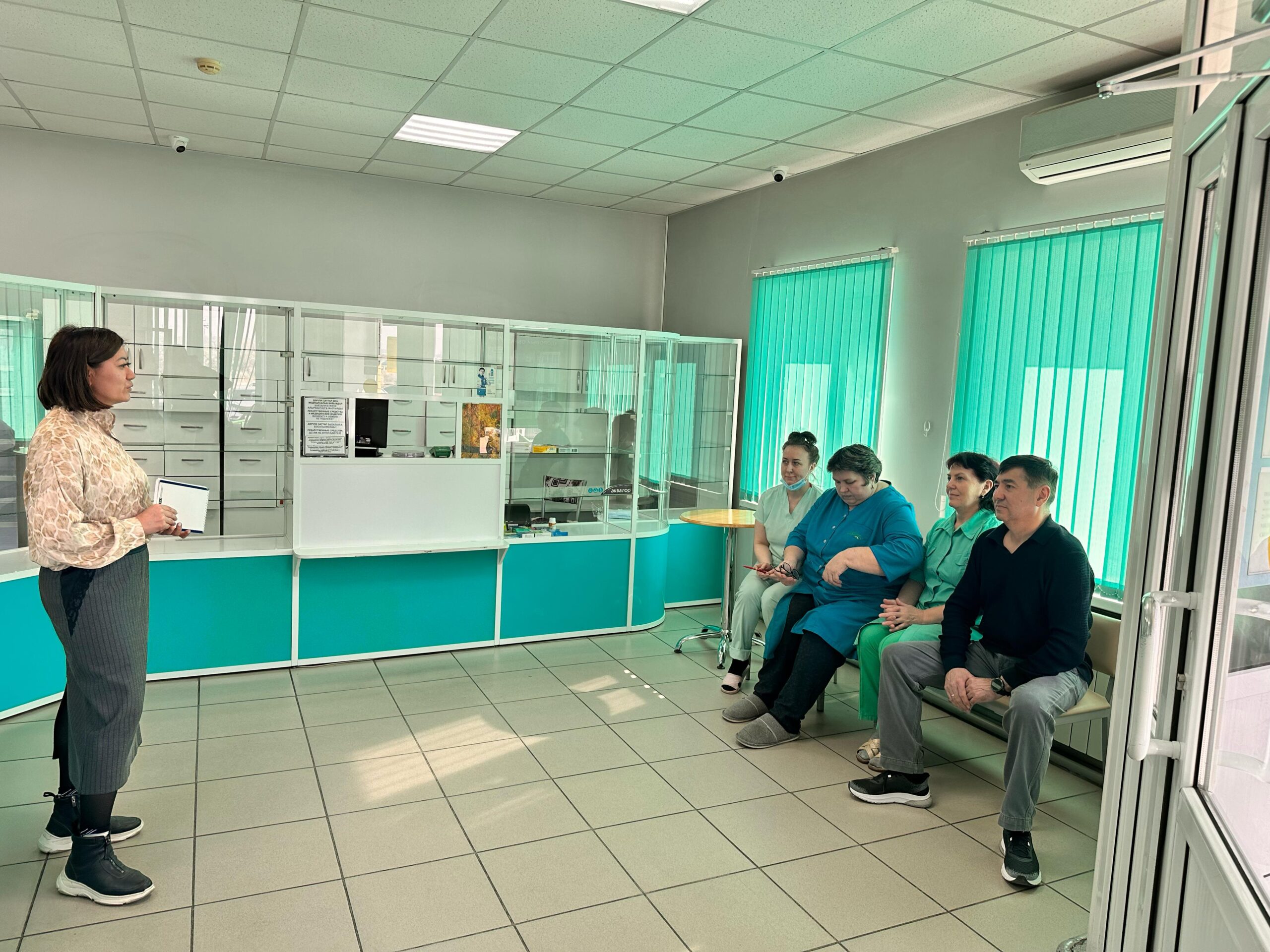Семинар обучение среди работников  ТОО «Адонис»