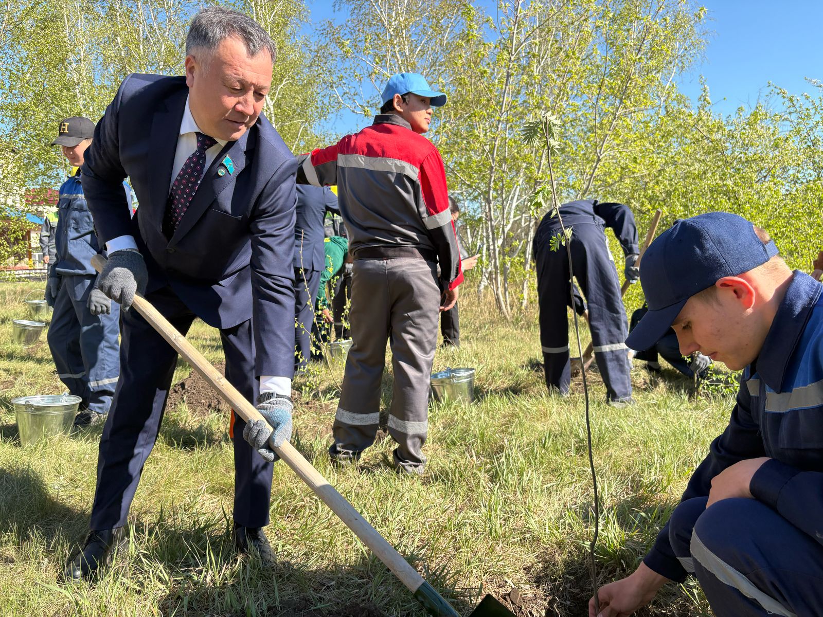 Депутаты открыли трудовой сезон студентов
