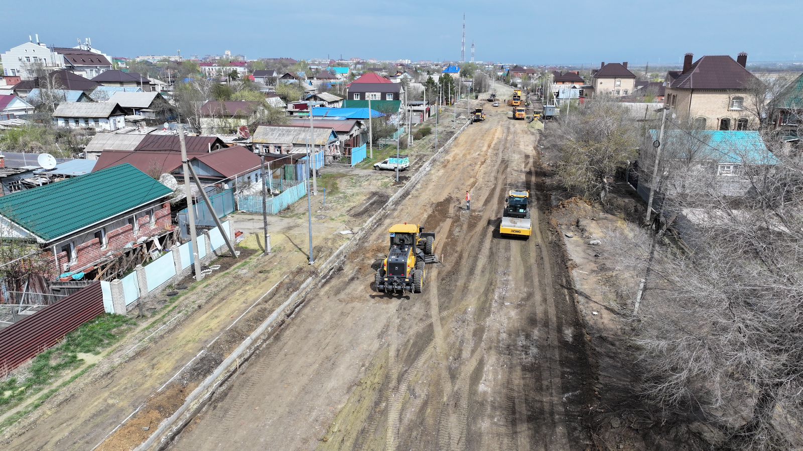 В Костанае продолжается масштабная кампания по ремонту дорог