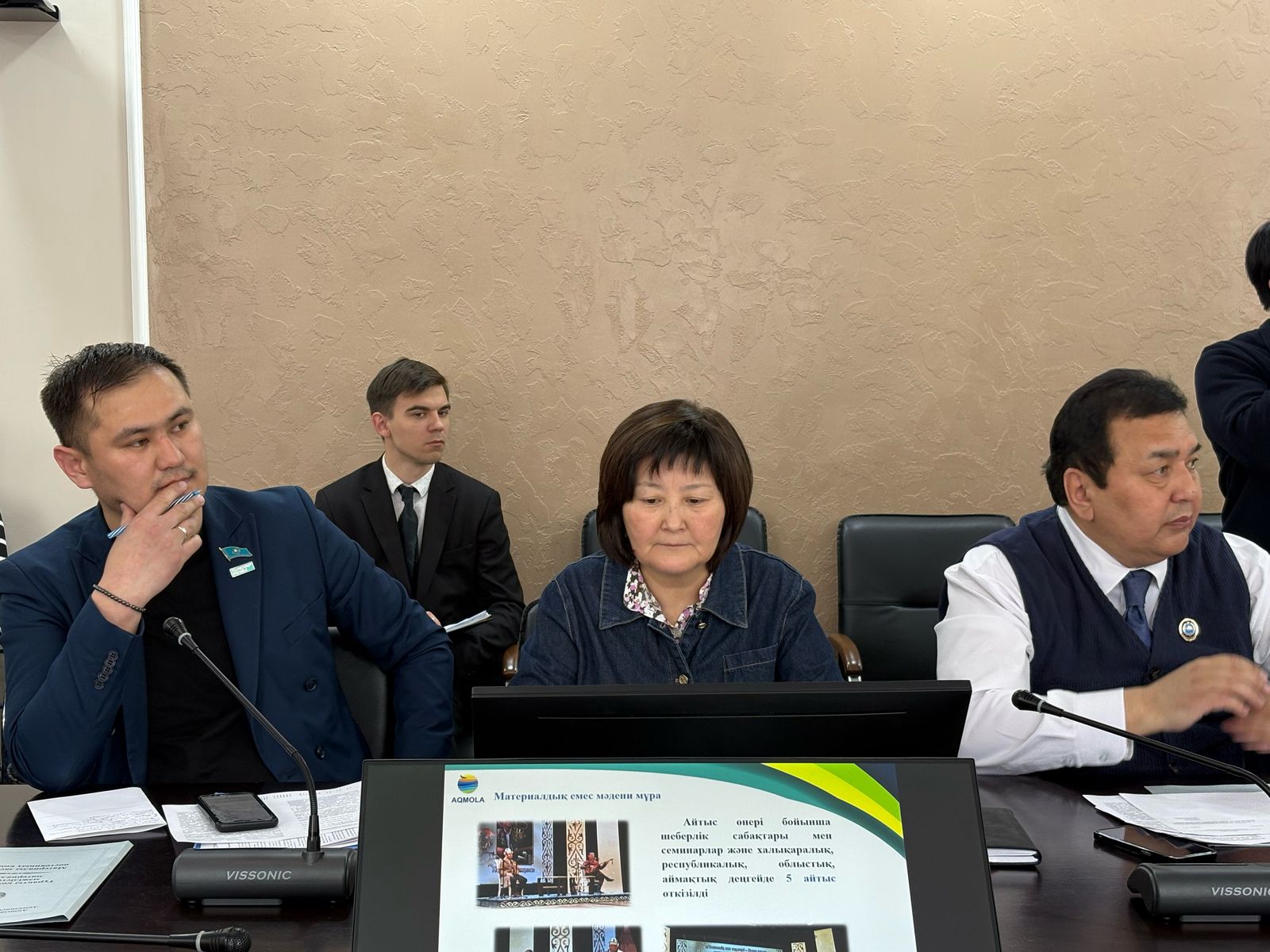 В Акмолинском областном маслихате заслушали отчет управления культуры