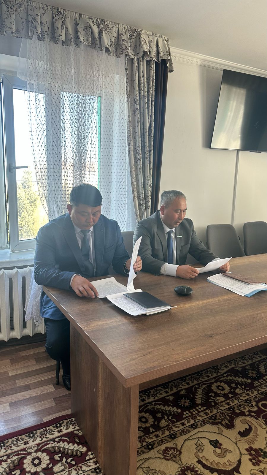 2025 жылдың 31 наурыз күні Ақсуат ауданы мәслихатының тұрақты комиссиясы өтті.