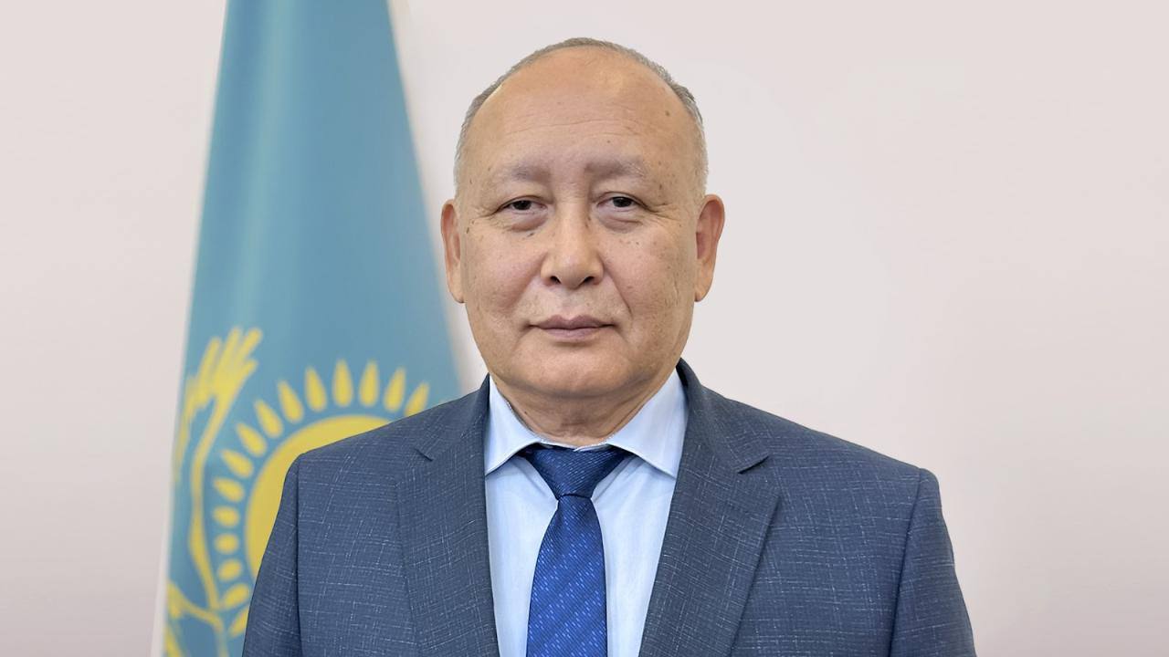 Болат Бекнияз освобожден от должности первого вице-министра водных ресурсов и ирригации РК в связи с достижением пенсионного возраста
