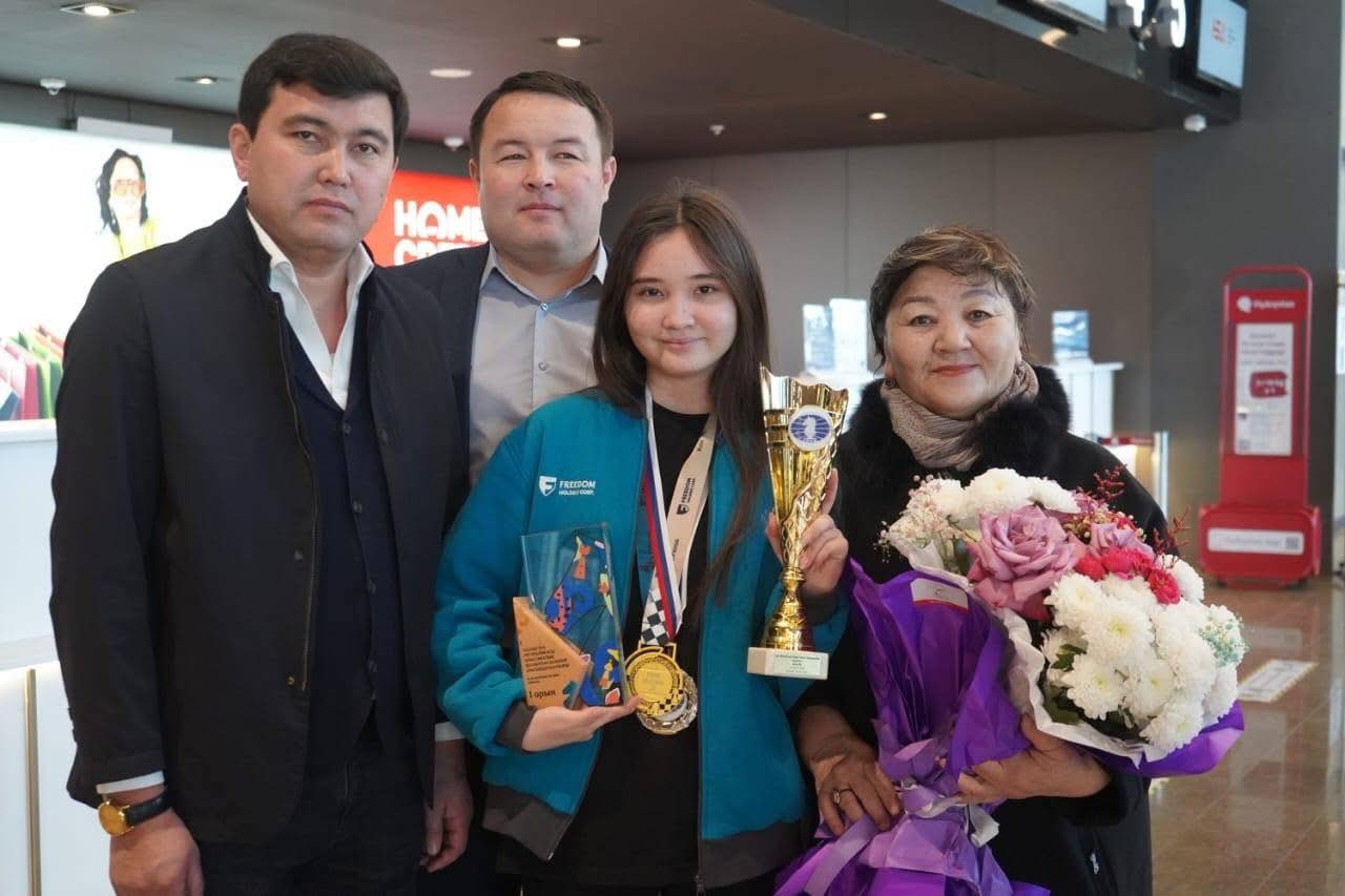 ТУРКЕСТАНСКАЯ ШАХМАТИСТКА СТАЛА ЧЕМПИОНКОЙ СТРАНЫ