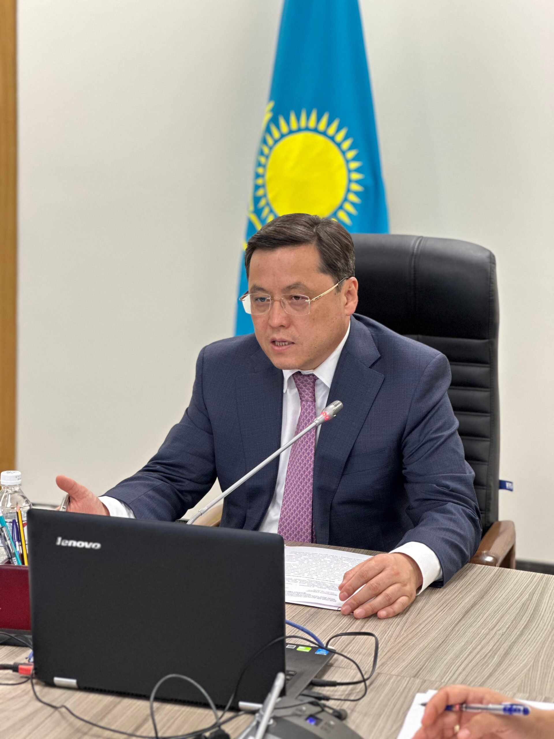 В ТУРКЕСТАНСКОЙ ОБЛАСТИ ПРИ РАСПРЕДЕЛЕНИИ ГРАНТОВ ДЛЯ КОЛЛЕДЖЕЙ ПРЕДПОЧТЕНИЕ БУДЕТ ОТДАВАТЬСЯ РАБОЧИМ СПЕЦИАЛЬНОСТЯМ