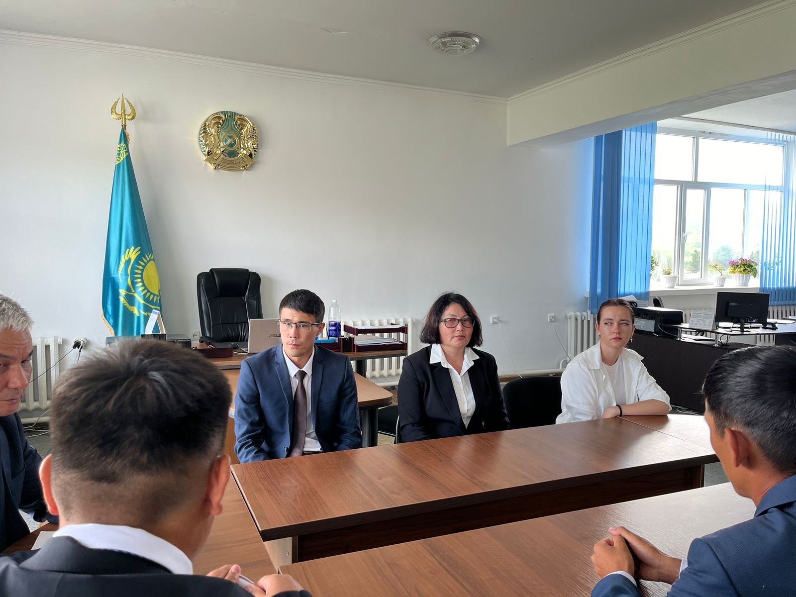 Уполномоченный по этике Алакольского района провел встречу.