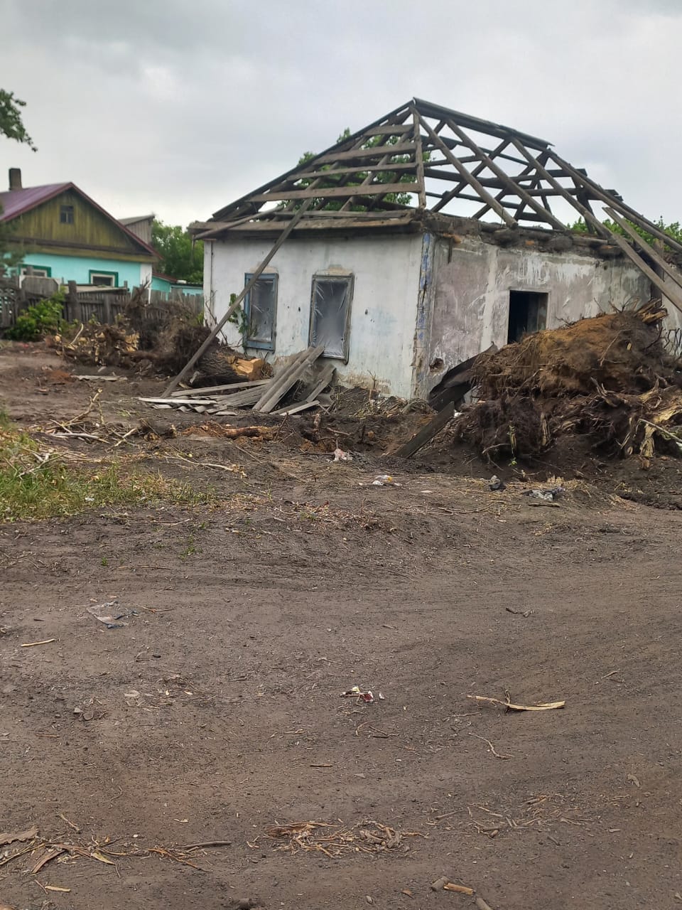 Снос аварийного здания