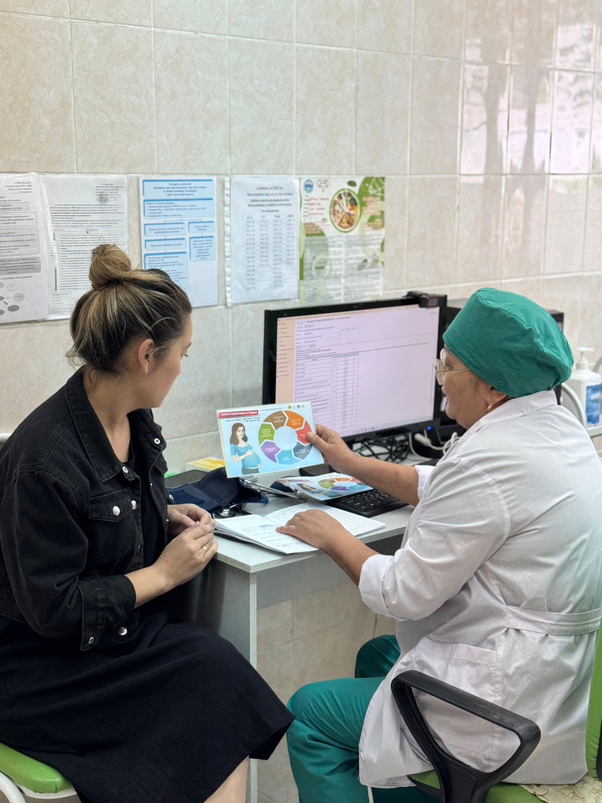 Верна присяге – уважаемый человек в белом халате  Уважаемый медицинский работник, добросовестно трудящийся в Каратальском районе