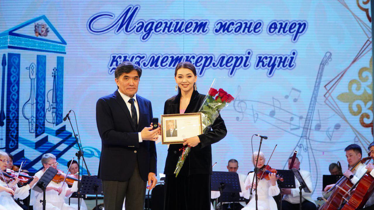 Профессиональный праздник работников культуры и искусства Акмолинской области отметили масштабным мероприятием в Кокшетау