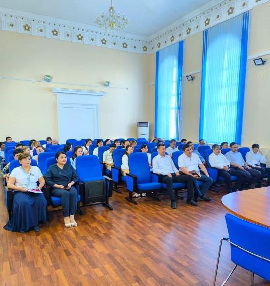 Проведен семинар-совещание с коллективом департамента юстиции