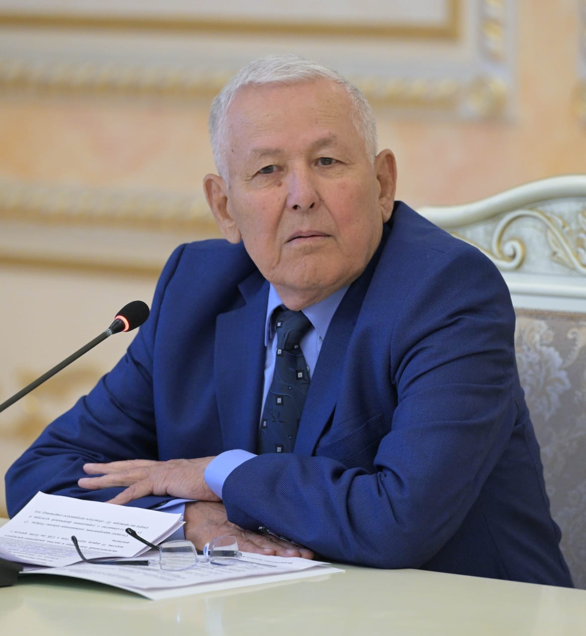 Аким области Асаин Байханов встретился с ветеранами