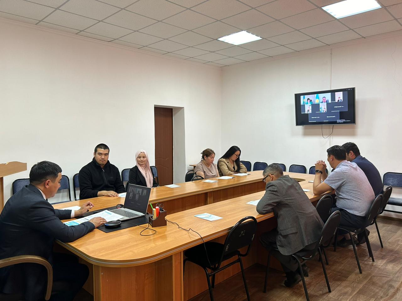 Проведены разъяснительные работы с государственными служащими