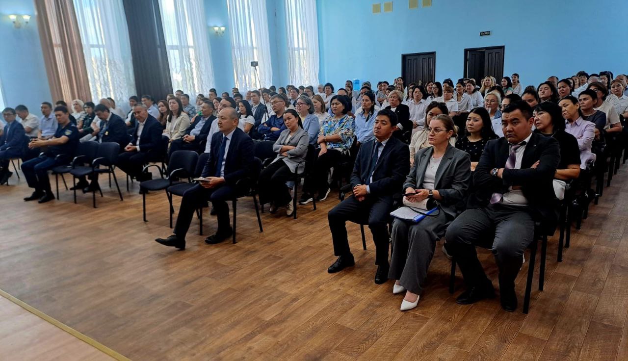 Проведен семинар для государственных служащих департамента государственных доходов области и его территориальных подразделений на тему: «Светскость в системе государственной службы и профилактика религиозного экстремизма»