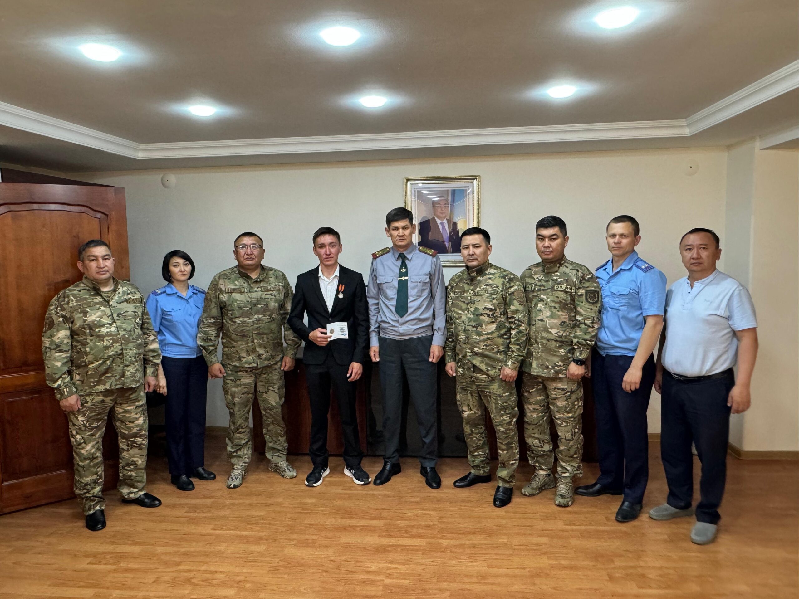 Студент награжден медалью МЧС РК за спасение ребенка