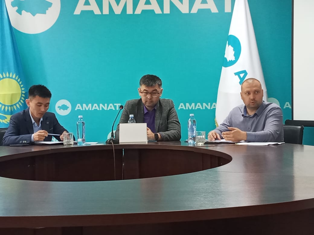 21.05.2025 года Департаментом внутреннего государственного аудита по Северо-Казахстанской области был проведен практический семинар-совещания с государственными учреждениями Есильского района в связи с введением в действие нового Закона Республики Казахстан “О государственных закупках”
