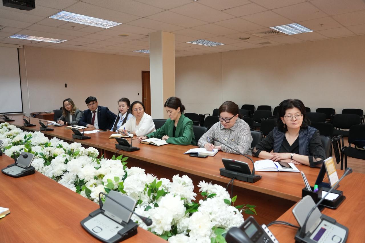 О проведении праворазъяснительной работы по вопросам изменений в законодательство о государственной службе