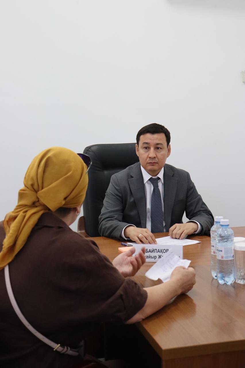 Аким Актау вновь провёл личный приём граждан