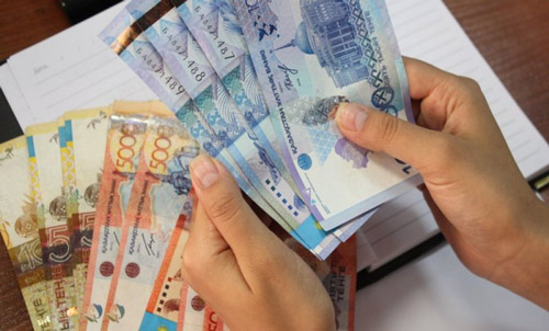 Обращение взыскания на заработную плату и иные виды доходов должника