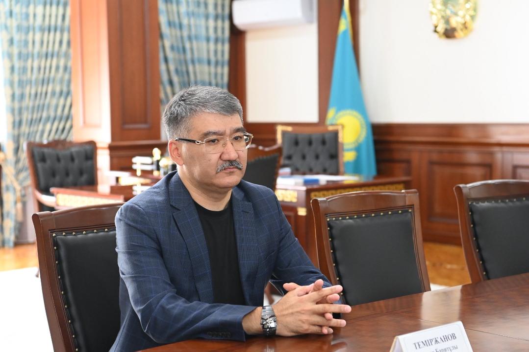 Аким области встретился с председателем комитет