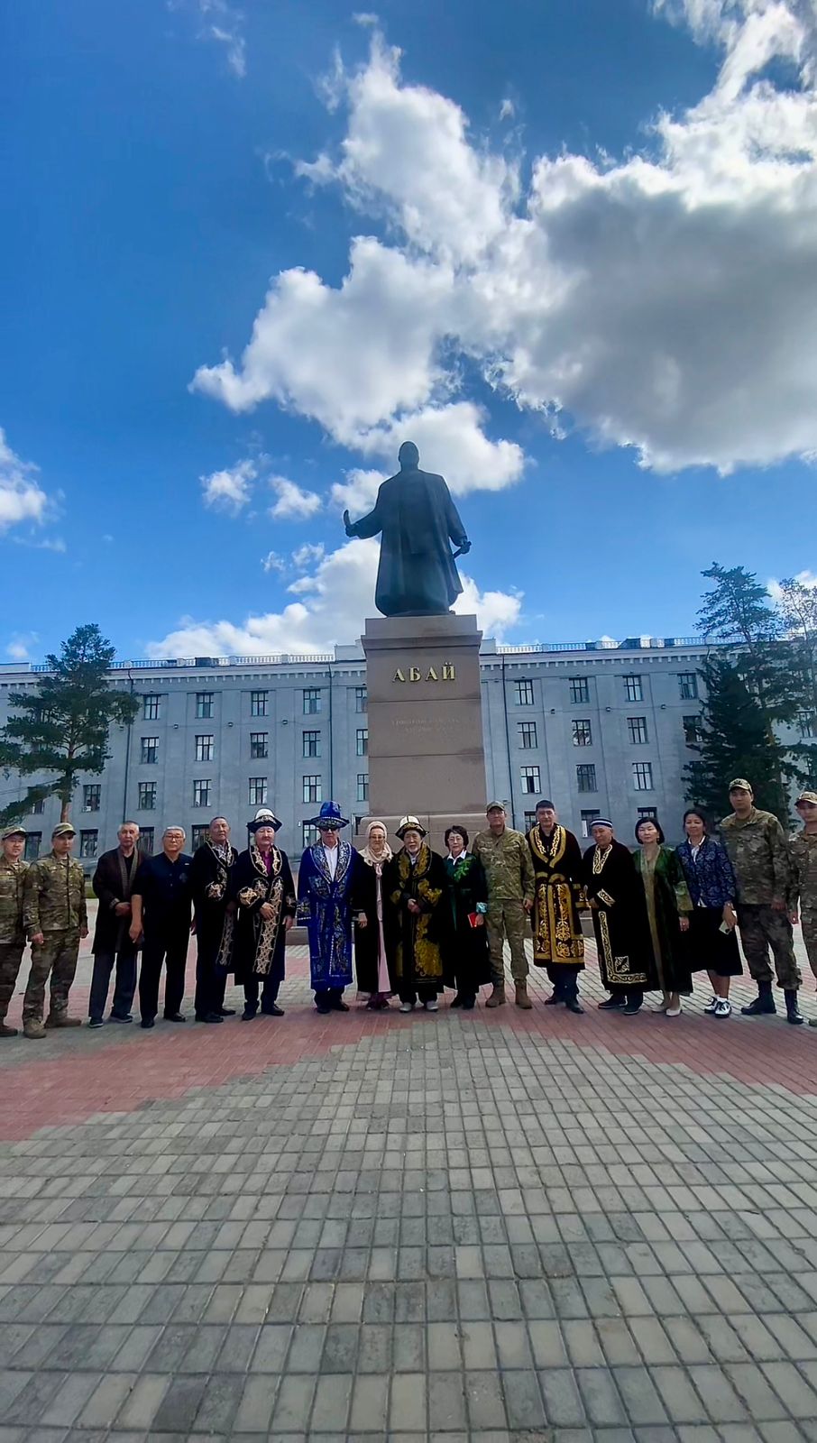 Великий поэт и мыслитель казахской степи