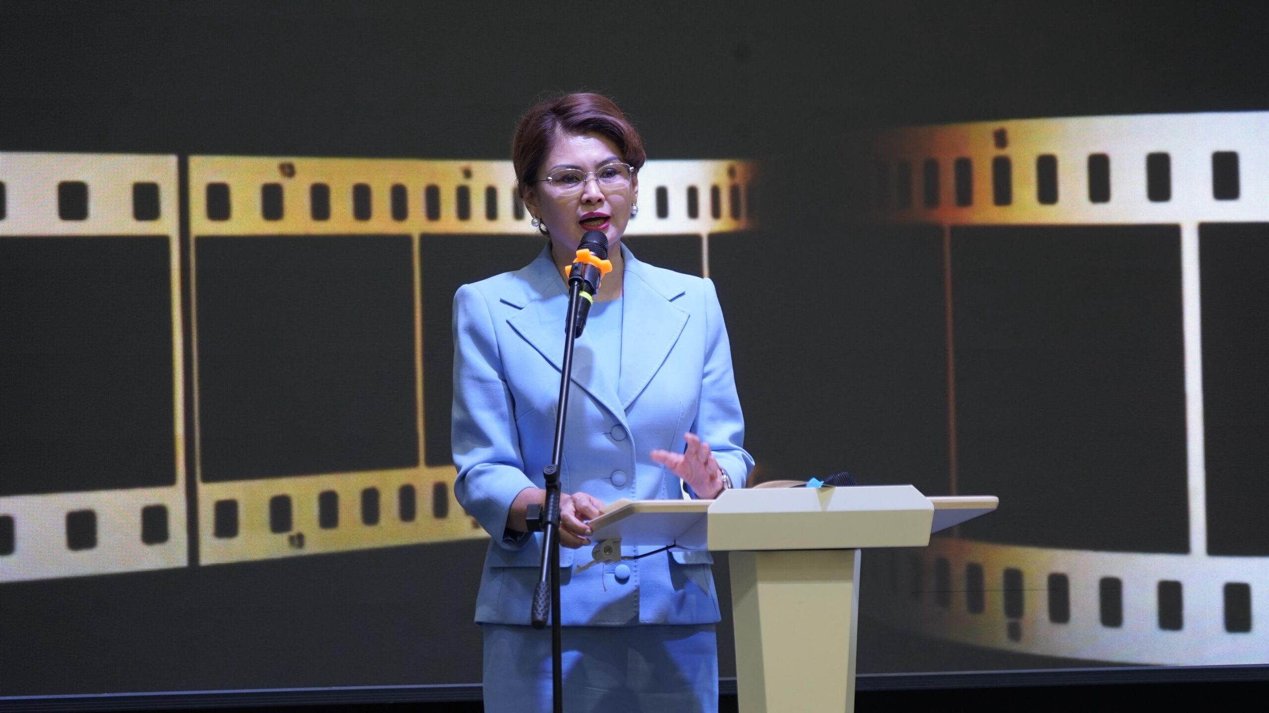 В Бишкеке прошёл III казахстанско-кыргызский форум талантливой молодежи
