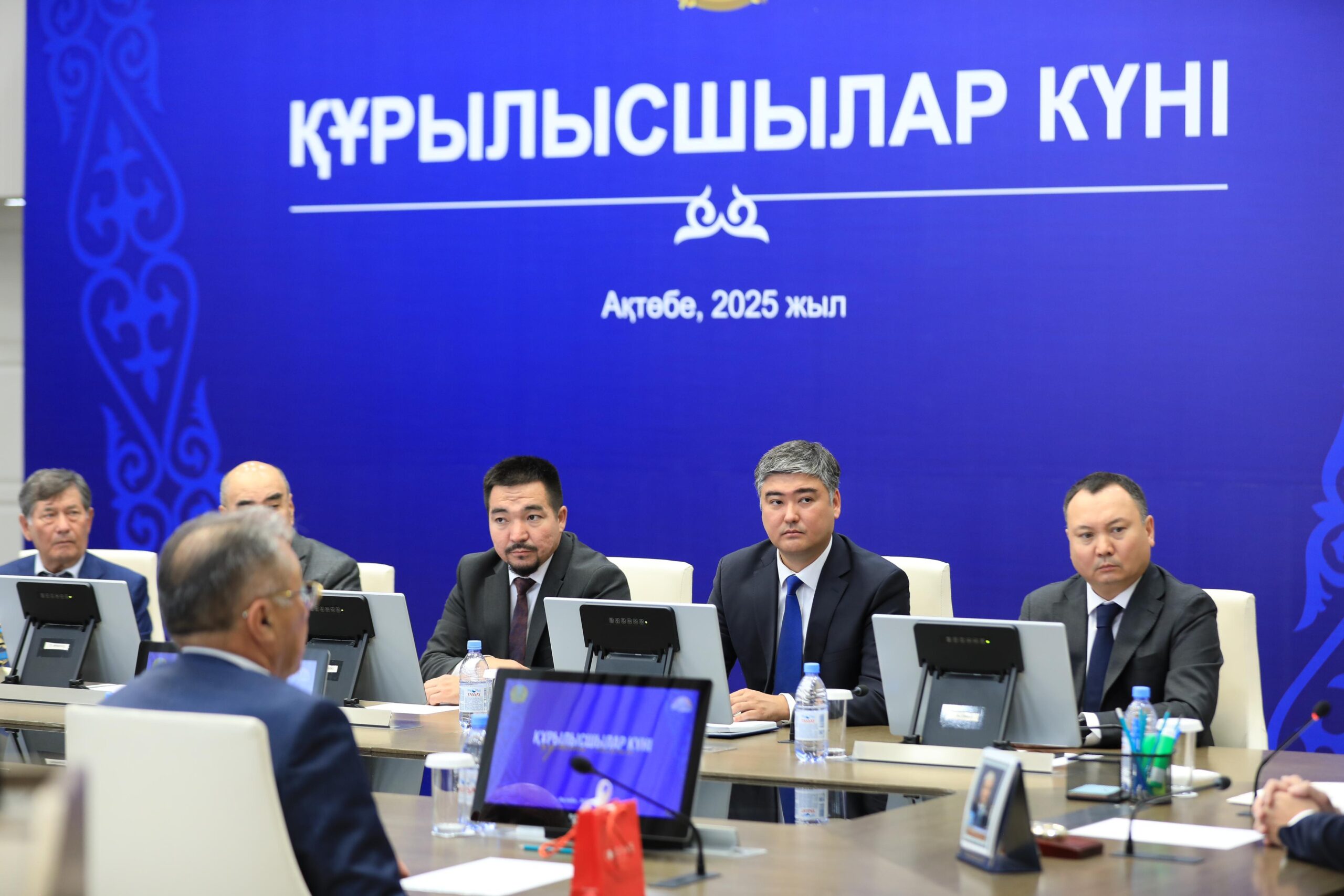 Чествовали лучших строителей региона