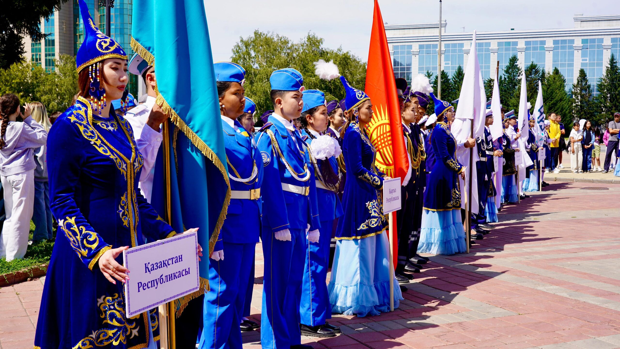 В Усть-Каменогорске открылся ХХ юбилейный республиканский слёт юных инспекторов движения имени Газиза Байтасова