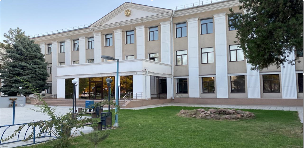 Административное здание Туркестанской области передано в коммунальную собственность города Шымкент