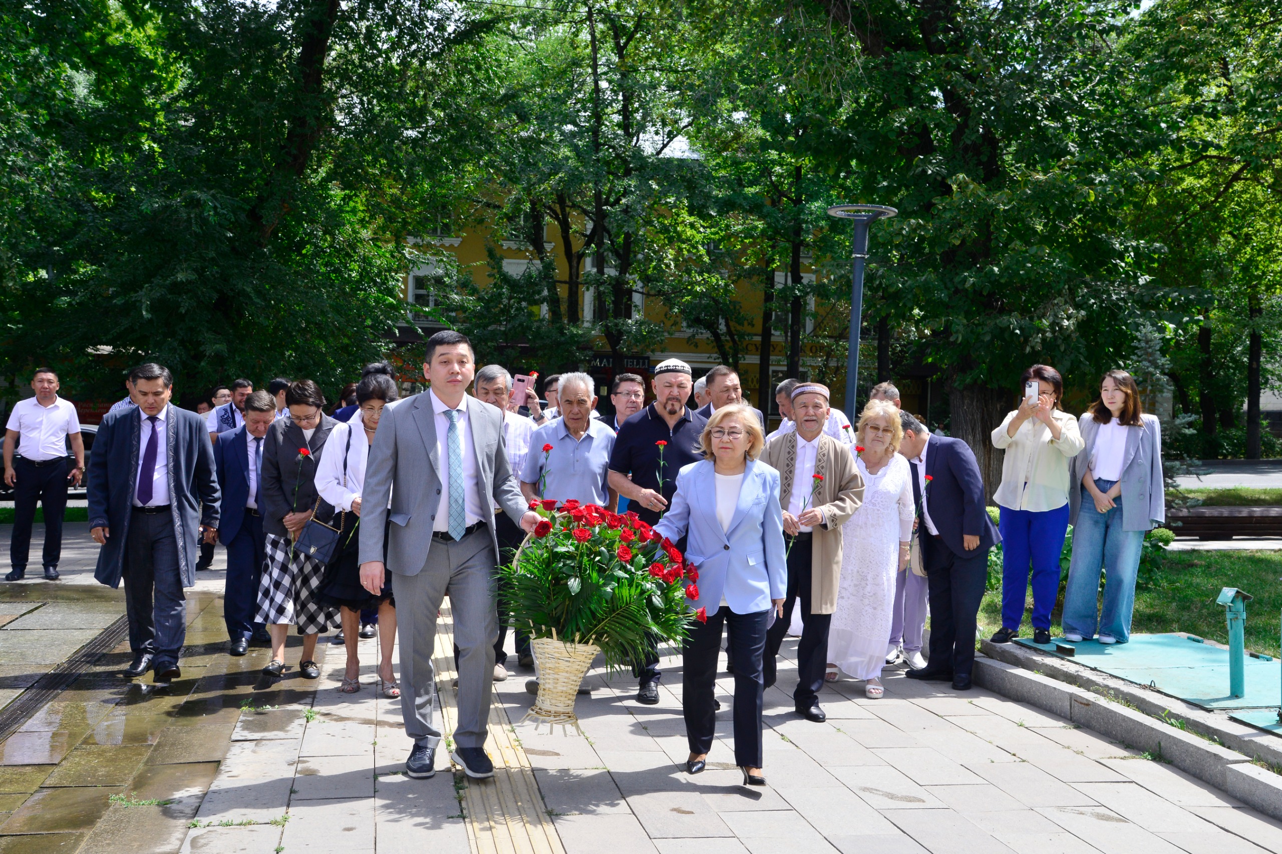 В Abai University прошло культурно-просветительское мероприятие, посвященное 180-летию Абая Кунанбаева
