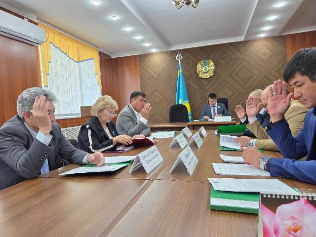 Прошла внеочередная XХVІІІ сессия маслихата
