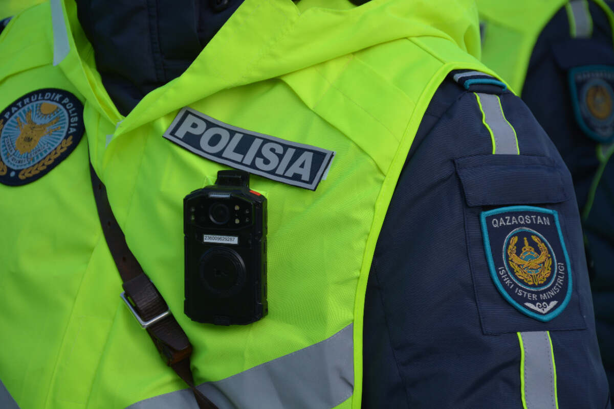 “Зарплата в крипте”: в Алматы задержан интернет-мошенник с SIM-box