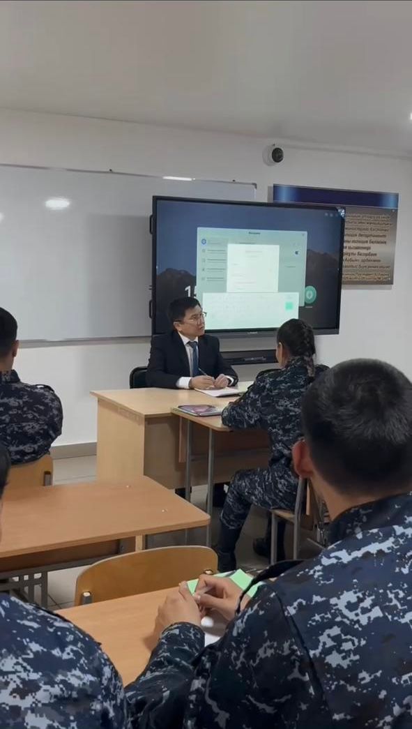 Представитель Уполномоченного по правам человека по Костанайской области 17 октября т.г. принял участие в семинаре для слушателей курсов первоначальной подготовки.