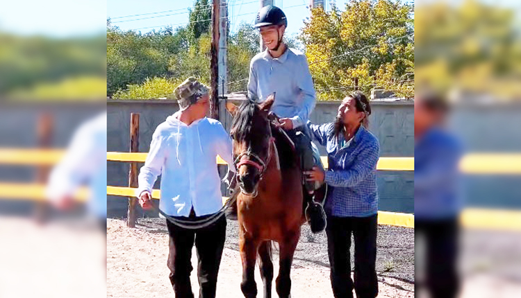 Ещё один шаг к добру: центр иппотерапии действует в Шуском районе