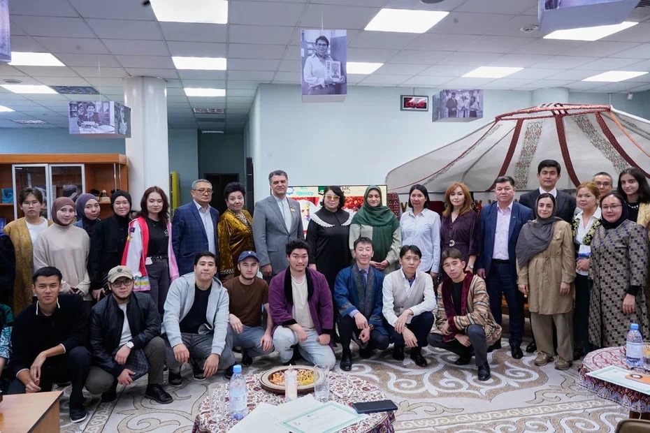 Литературно-музыкальный вечер, посвящённый Рудаки и Фирдоуси, состоялся в Национальной библиотеке РК