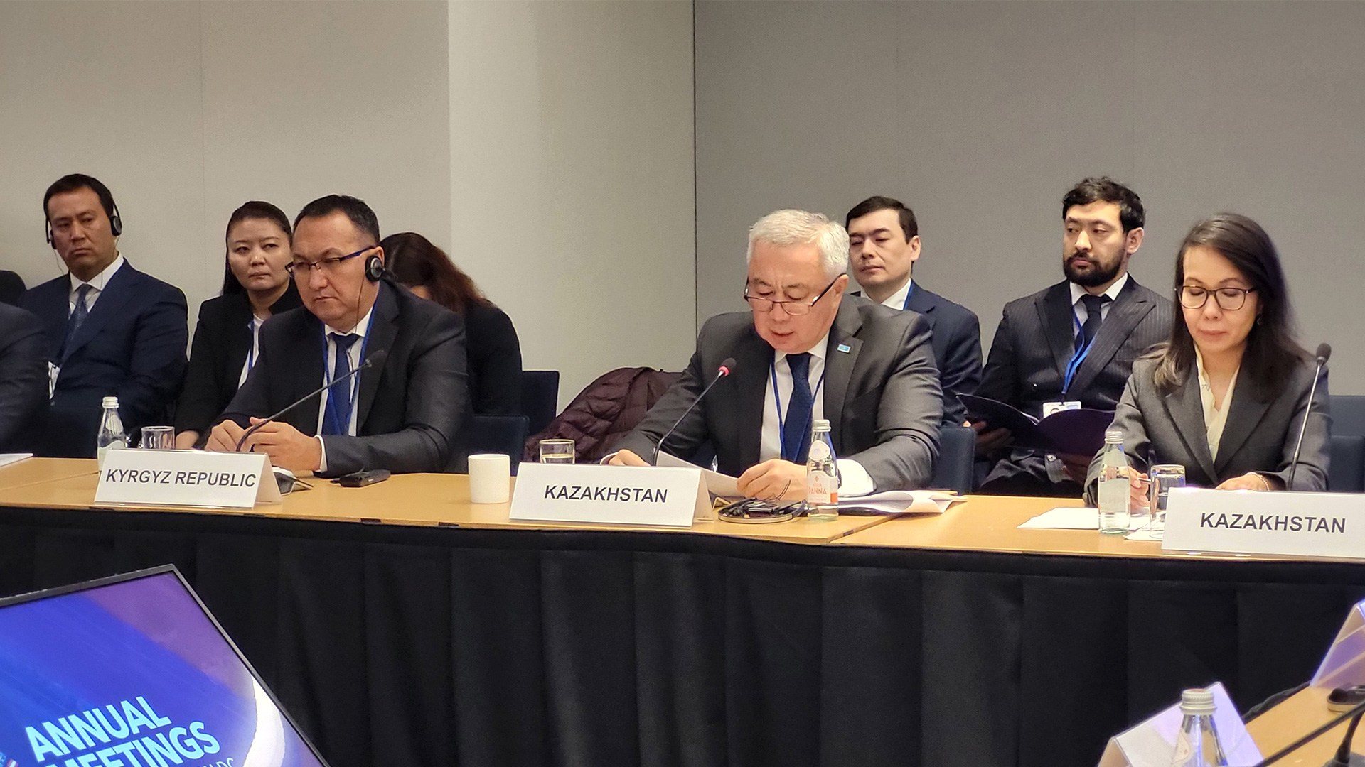 Казахстан укрепляет сотрудничество с группой Всемирного банка и МВФ