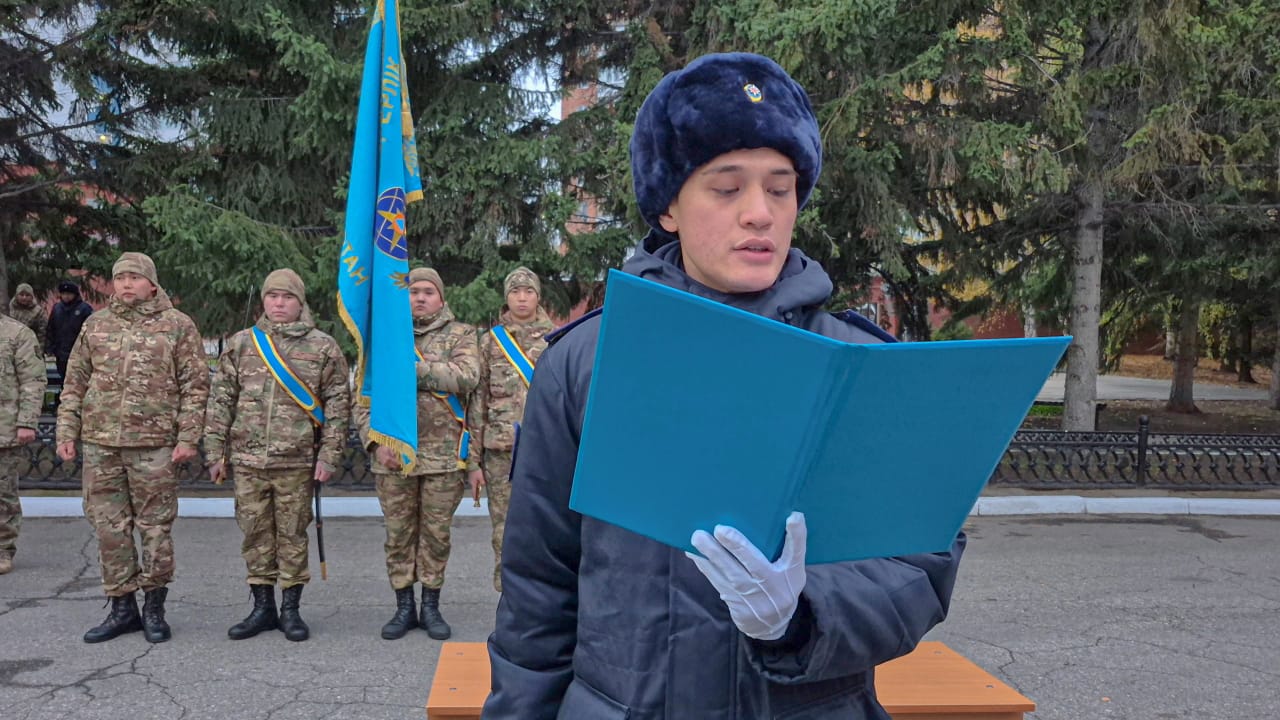 Новобранцы МЧС приняли присягу