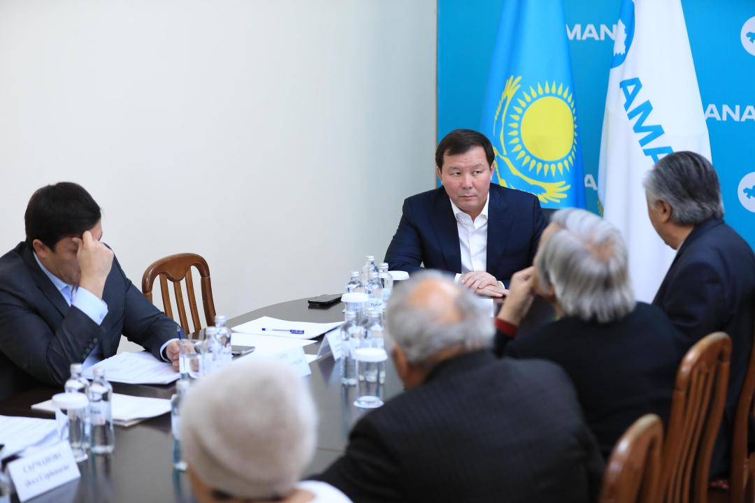 Аким области провел прием граждан