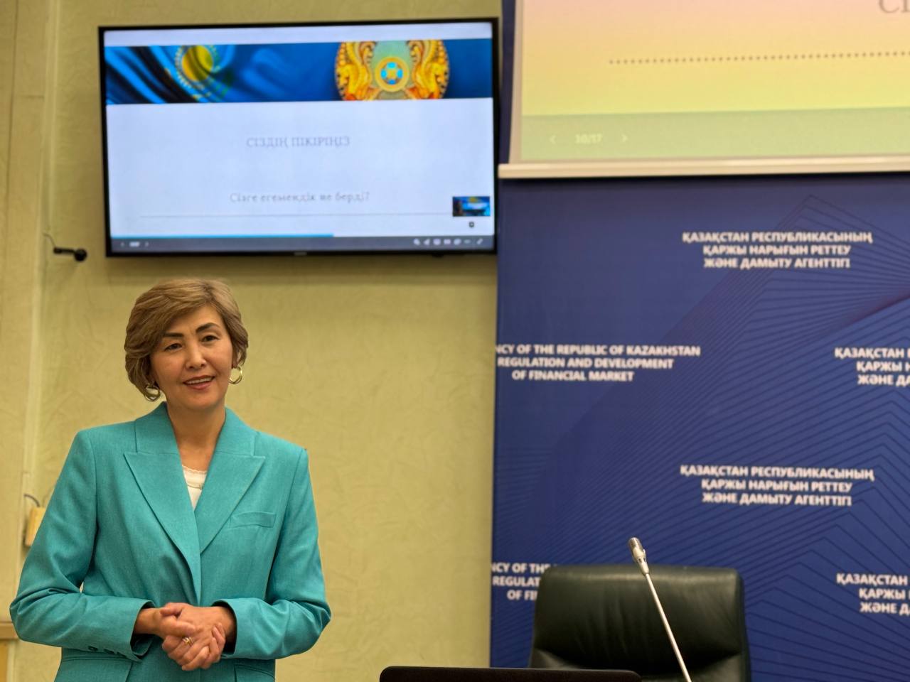 Ко Дню Республики в Агентстве провели тематическую лекцию на тему «Суверенитет – исток государственности»