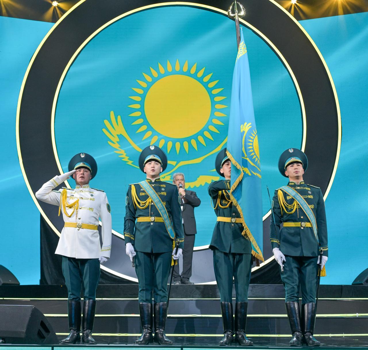 В Алматы прошёл праздничный концерт, посвящённый Дню Республики