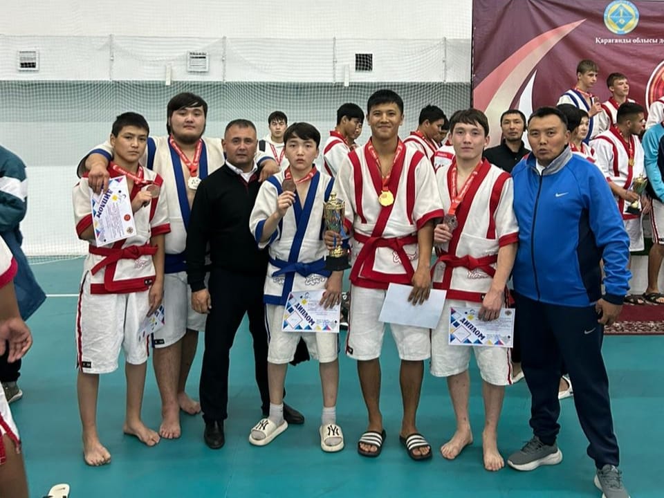 Сила, дух и память: “Жас барыс-2025” объединил лучших борцов области