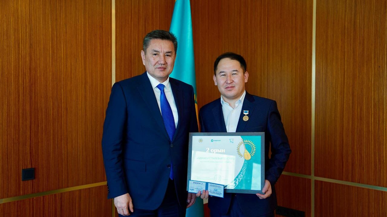 Аким ВКО встретился с призёром республиканского айтыса Сериком Куанганом