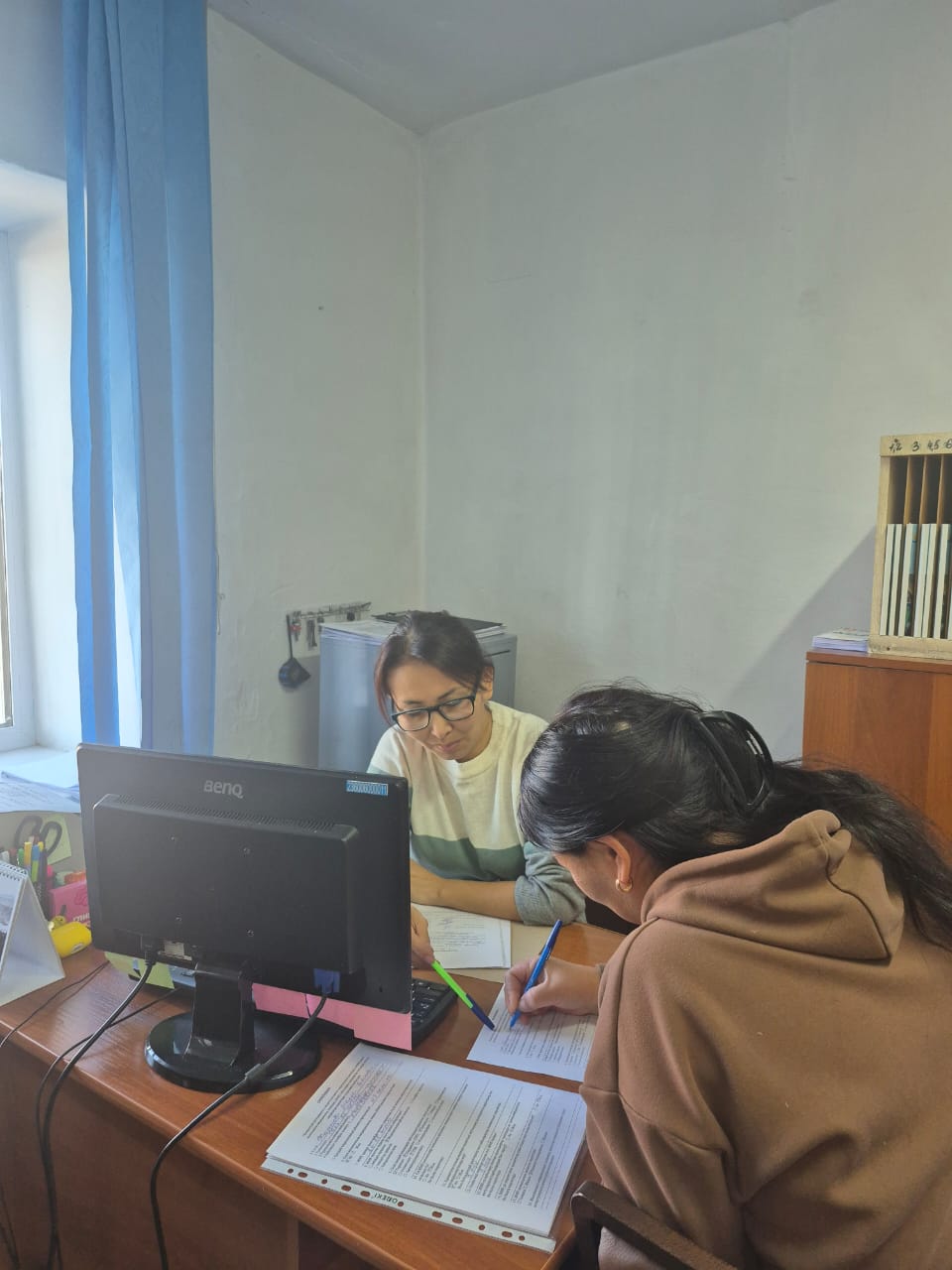 В акимате Иртышского сельского округа Жанасемейского района проводятся работы по назначению адресной социальной помощи (АСП) на четвертый квартал 2025 года.