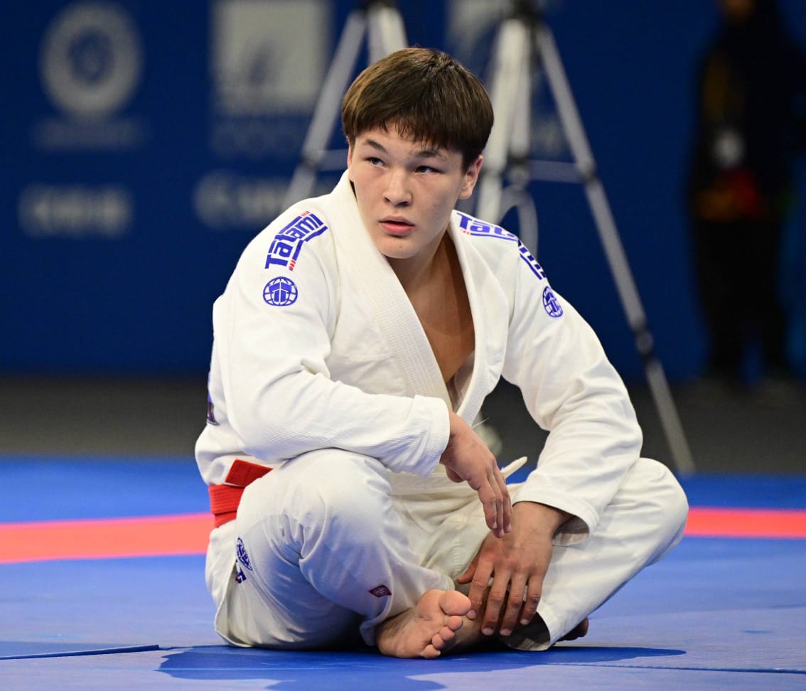 Рафаэль Орумбаев завоевал серебряную медаль