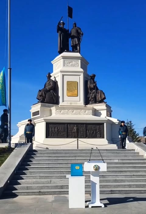 Торжественная церемония принятия присяги, посвящённая Дню Республики